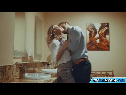 ❤️ Калі грудастая бландынка спакушае цябе ў грамадскім туалете ❤️ Порна у порна be.bestsexporno.ru ️❤